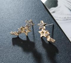 海外 ゴールド 流れ星 ピアス 星 アクセサリー 即購入OK インポート